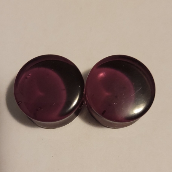11/16" Grape Purple Glass and Pink Faux Stone Plug - Picture 3 of 4